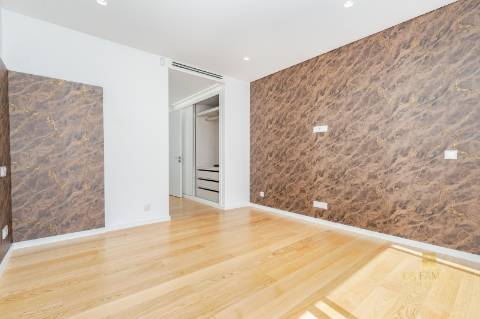 Magnífica Moradia T3 +1