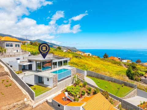 Magnífica Moradia T3 +1