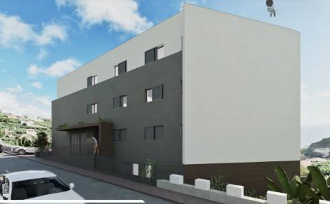 Apartamento T2- Quintinha Serrado