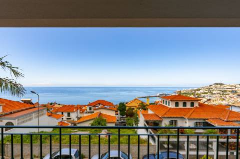 Moradia Triplex - Funchal