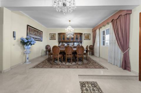 Moradia Triplex - Funchal