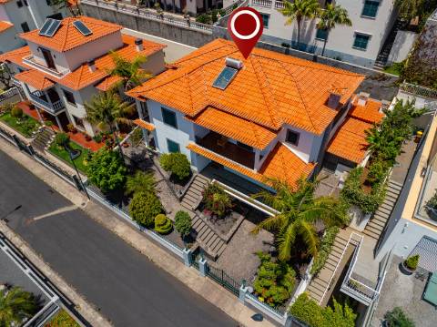 Moradia Triplex - Funchal