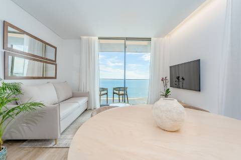 Apartamento T1 decorado e mobilado em Calheta Hills, Madeira