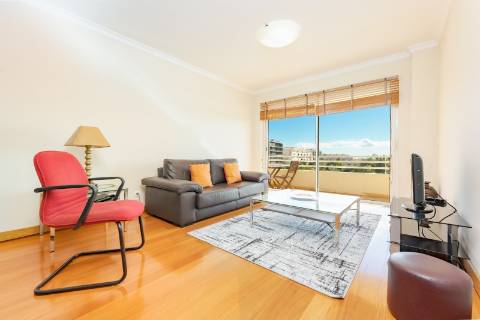 Apartamento T2 na Ajuda para arrendamento