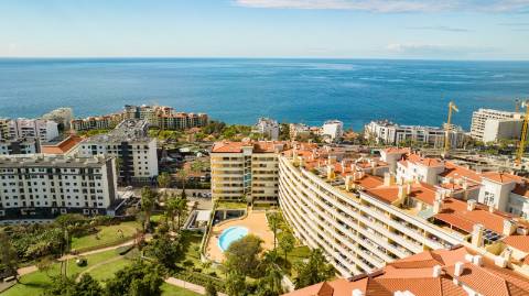 Apartamento T2 na Ajuda para arrendamento