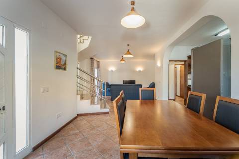 Moradia T3 Mobilada e equipada - Arrendamento