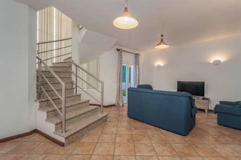 Moradia T3 Mobilada e equipada - Arrendamento