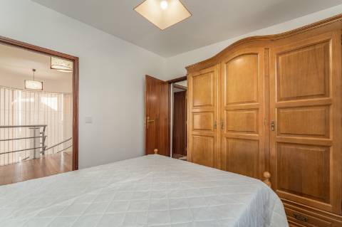 Moradia T3 Mobilada e equipada - Arrendamento