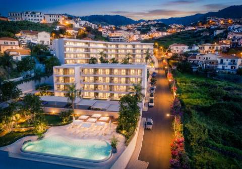 Apartamento T3 - Mobilado - Calheta