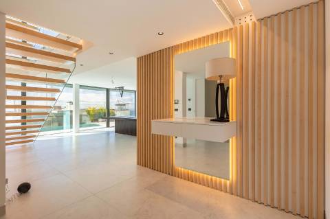 Moradia de luxo contemporânea com vista mar - Funchal