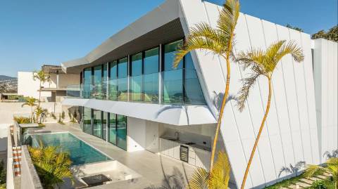 Moradia de luxo contemporânea com vista mar - Funchal