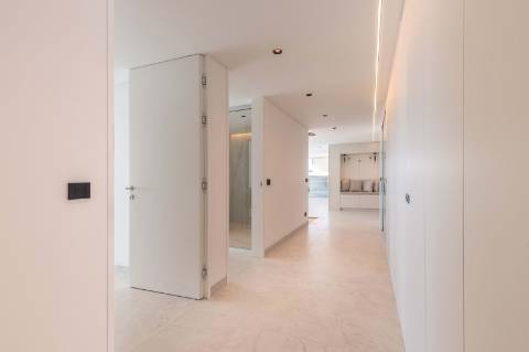 Moradia de luxo contemporânea com vista mar - Funchal