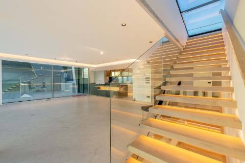 Moradia de luxo contemporânea com vista mar - Funchal