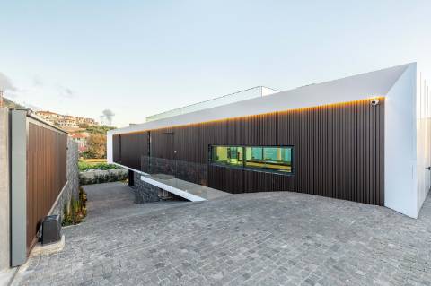 Moradia de luxo contemporânea com vista mar - Funchal