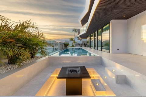 Moradia de luxo contemporânea com vista mar - Funchal