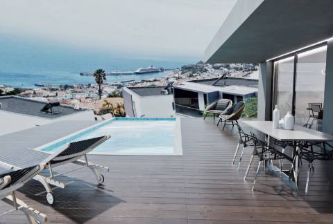 Moradia T3 com Vista Panorâmica sobre a Baía do Funchal