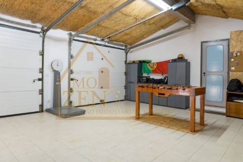 Fantástica Moradia T3 de arquitetura tradicional, num lote de 15.560m2