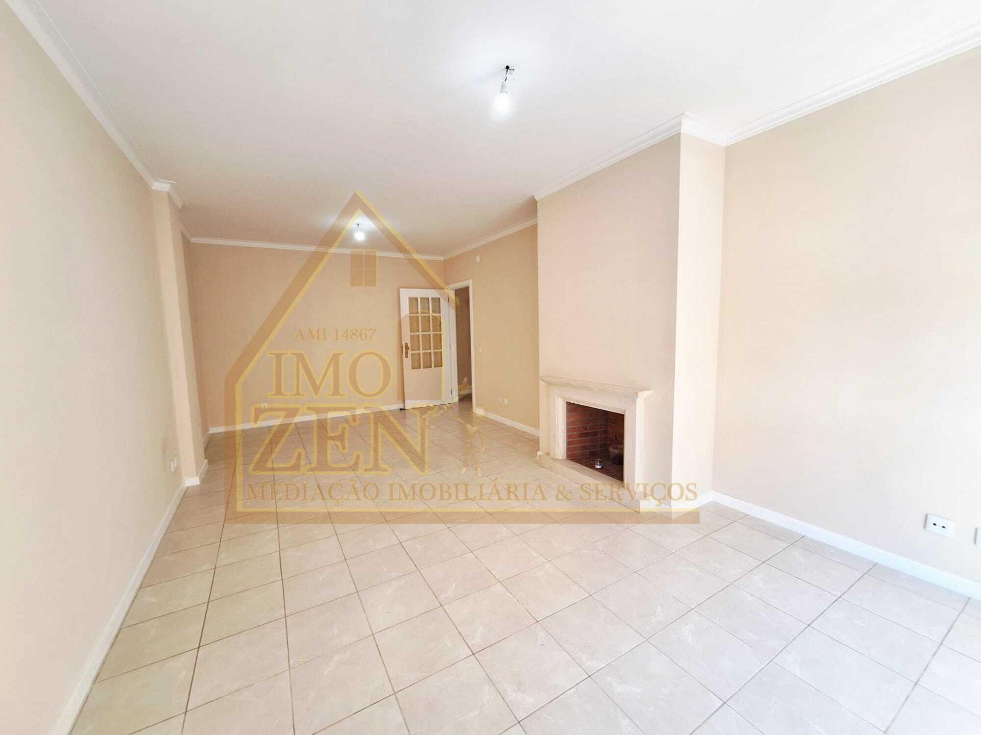 Apartamento T2 totalmente renovado