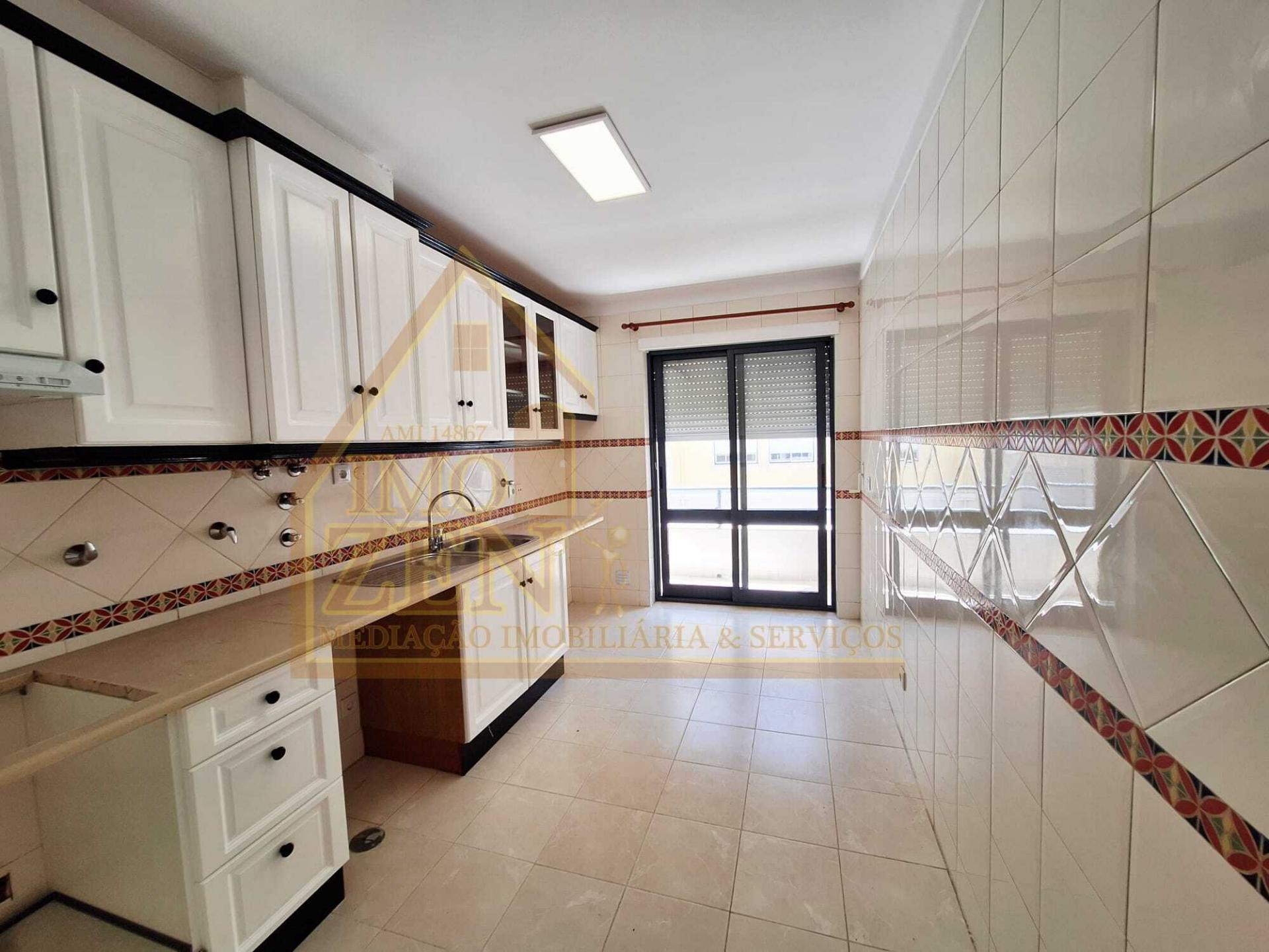 Apartamento T2 totalmente renovado