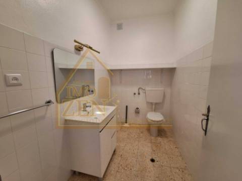 Apartamento T3 renovado, localizado na Foz do Arelho