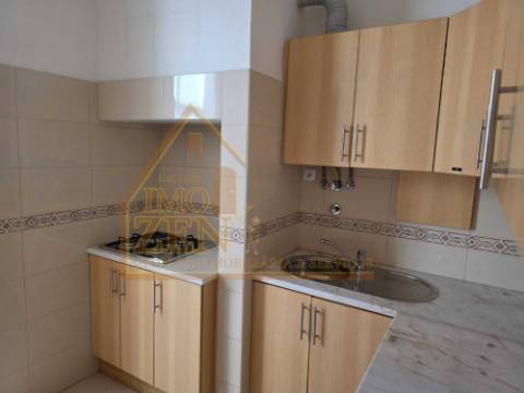 Apartamento T2 localizado em Lisboa