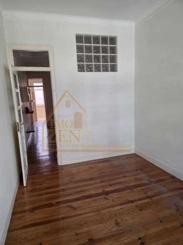 Apartamento T2 localizado em Lisboa