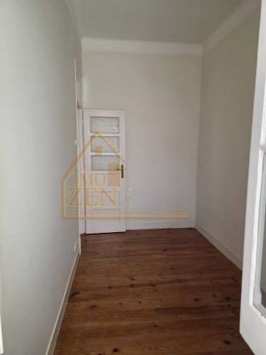 Apartamento T2 localizado em Lisboa