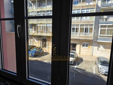 Apartamento T2 localizado em Lisboa
