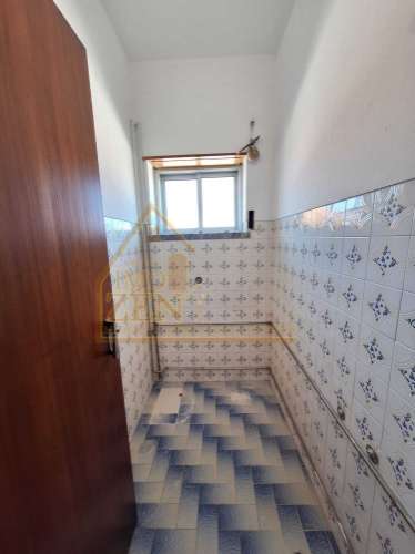 Apartamento T2 localizado em Alfeizerão