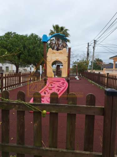 Apartamento T2+1 localizado no Nadadouro