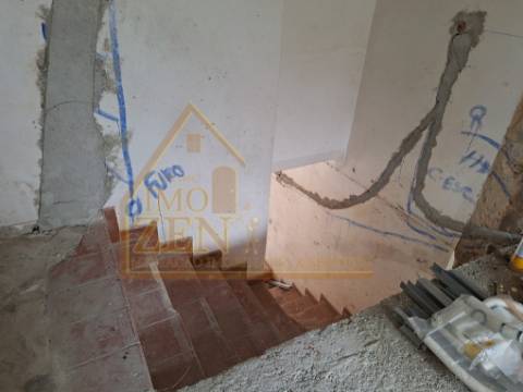 Apartamento T2+1 localizado no Nadadouro