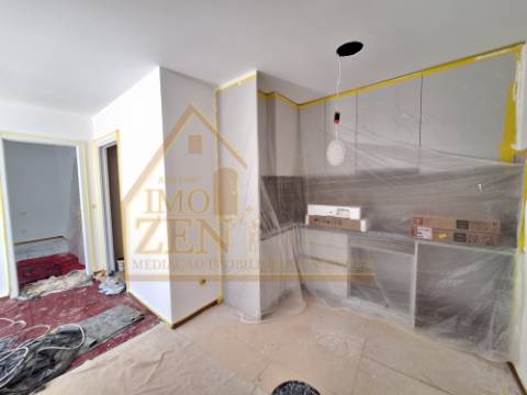 Apartamento T1 localizado em Alfeizerão
