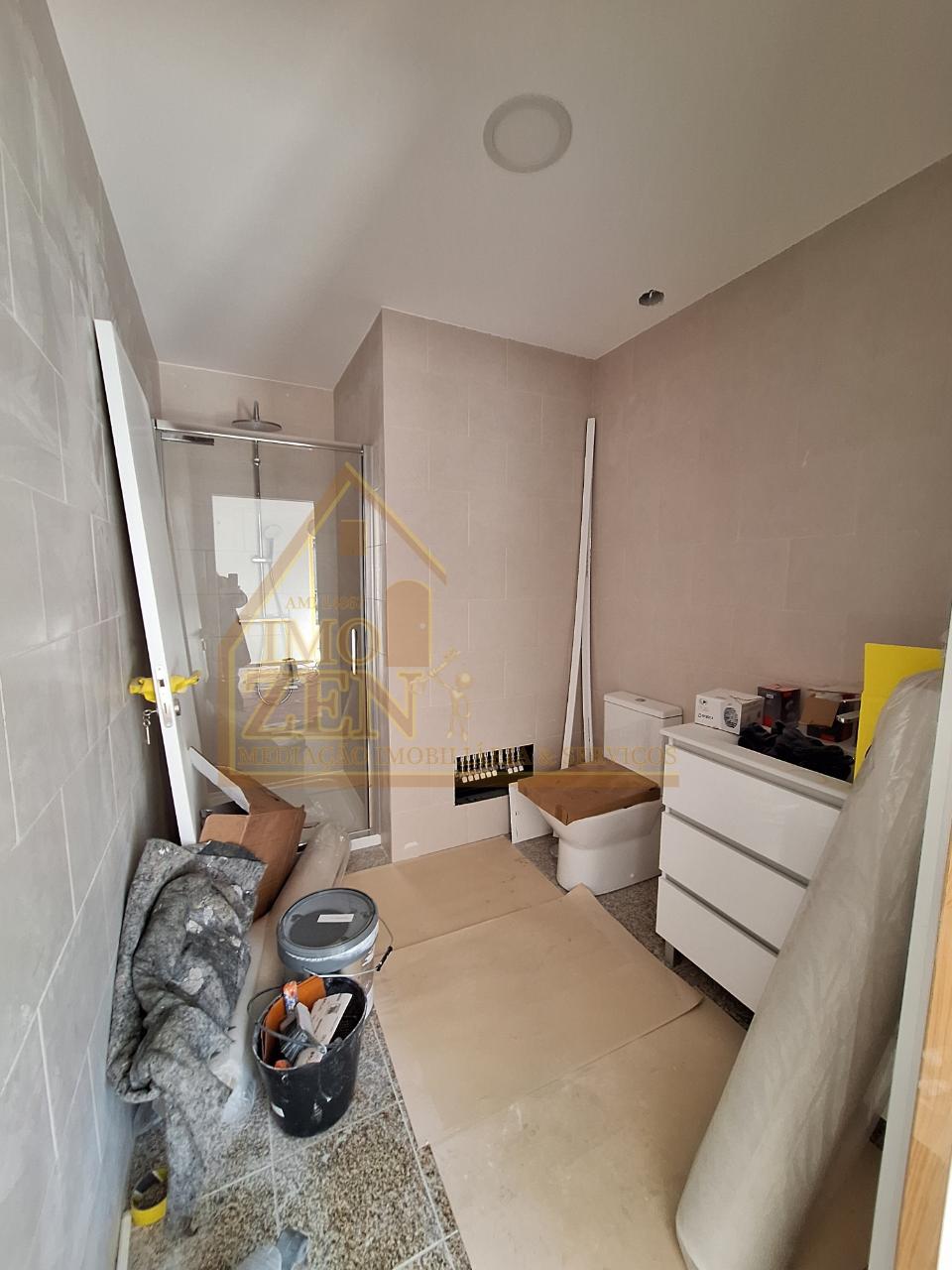 Apartamento T1 localizado em Alfeizerão