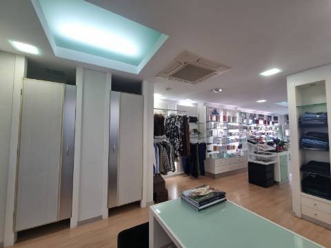 Loja Comercial - Cacém