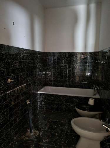 Moradia no Centro Histórico de Mafra com projeto para reabilitação total