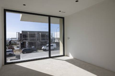 Moradia T4 com piscina junto ao centro da vila da Ericeira