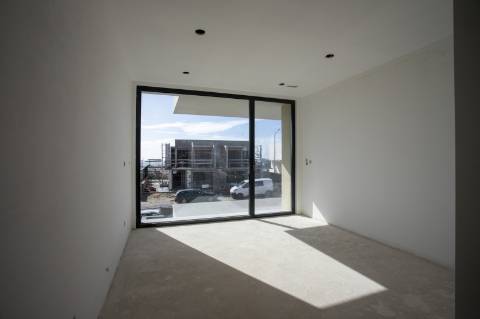 Moradia T4 com piscina junto ao centro da vila da Ericeira