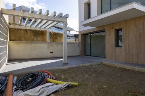 Moradia T4 com piscina junto ao centro da vila da Ericeira