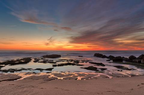 MORADIA T3+1 INSERIDA EM CONDOMÍNIO COM PISCINA JUNTO AO CENTRO DA VILA DA ERICEIRA