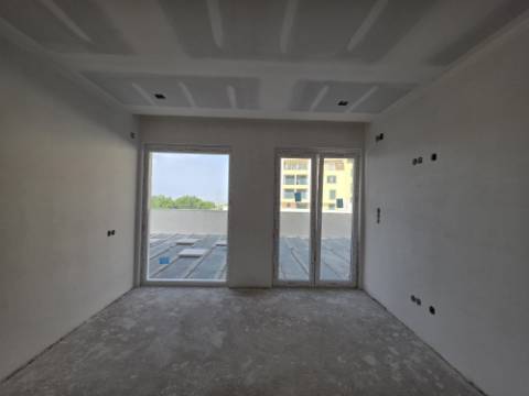 Apartamento T2 com excelente terraço virado a poente - Empreendimento Verde e Mar