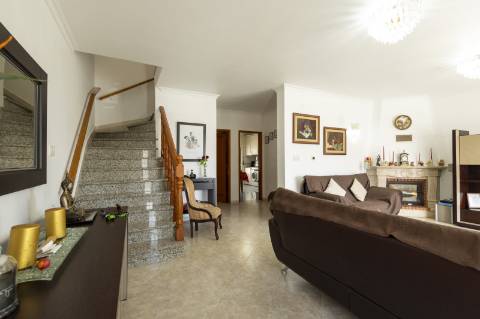 Moradia T4 junto ao centro da vila da Ericeira