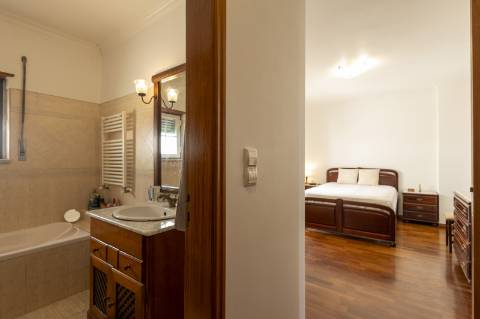 Moradia T4 junto ao centro da vila da Ericeira