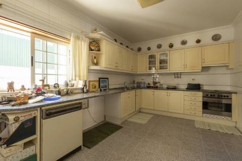 Moradia T3 a 2 km do centro da Vila da Ericeira