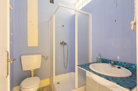 Apartamento T2 Duplex em Lisboa em edifício com elevador