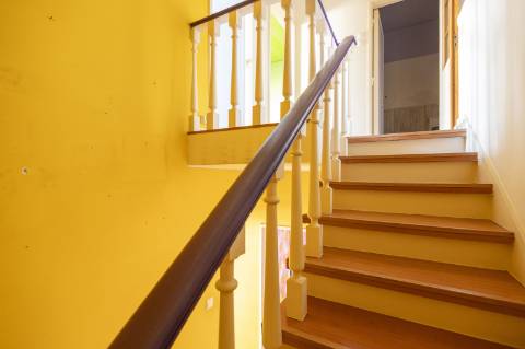 Apartamento T2 Duplex em Lisboa em edifício com elevador