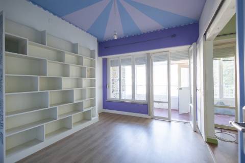 Apartamento T2 Duplex em Lisboa em edifício com elevador