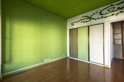 Apartamento T2 Duplex em Lisboa em edifício com elevador