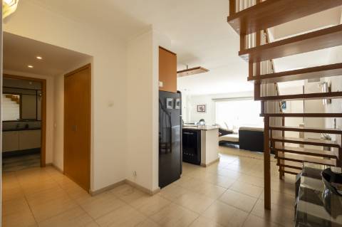 Apartamento T4 Duplex na Quinta de São Sebastião