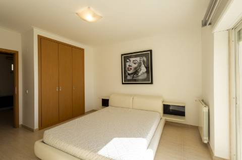 Apartamento T4 Duplex na Quinta de São Sebastião