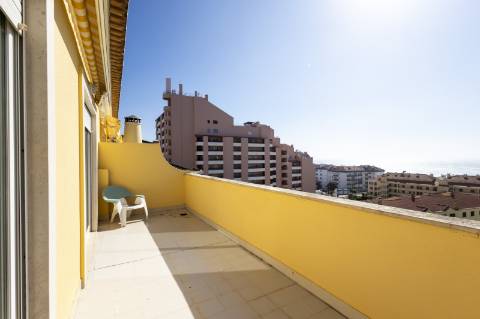 Apartamento T4 Duplex na Quinta de São Sebastião